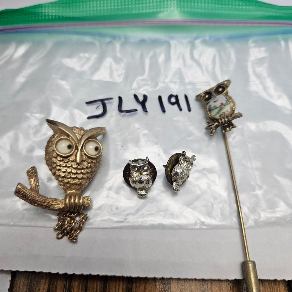 OWL PIN COLLECTION (4)